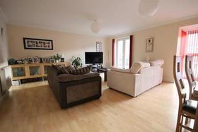 3 bedroom Town House...