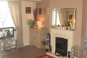 2 bedroom Property t...