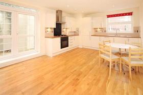 1 bedroom Flat to re...