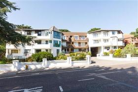 2 bedroom Flat for s...