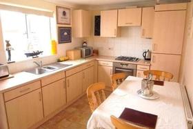 2 bedroom Flat for s...