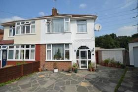 3 bedroom Property f...