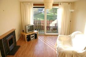 2 bedroom Flat to re...