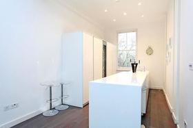 2 bedroom Flat to re...