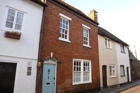 3 bedroom Property t...