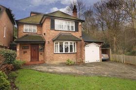 4 bedroom Property f...
