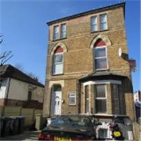 2 bedroom Flat to re...