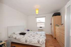 2 bedroom Flat to re...