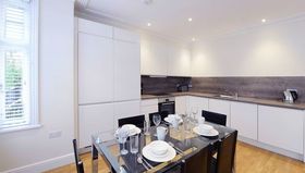 3 bedroom Flat to re...