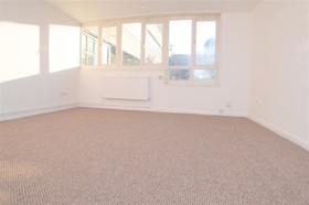 3 bedroom Flat to re...