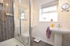 4 bedroom Detached f...