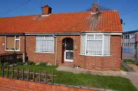 2 bedroom Detached t...