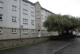 2 bedroom Flat to re...