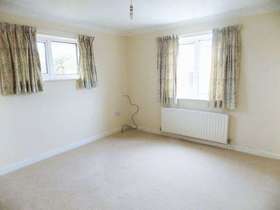 4 bedroom Detached t...