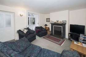 4 bedroom Detached t...