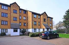 2 bedroom Flat to re...