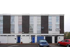 5 bedroom Detached f...