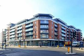 2 bedroom Flat to re...