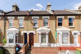 3 bedroom Detached f...