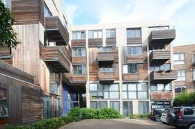 2 bedroom Flat to re...