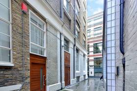 1 bedroom Flat to re...