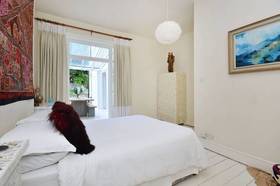 2 bedroom Flat to re...