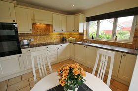 4 bedroom Detached f...