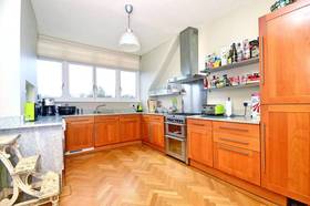 3 bedroom Flat to re...