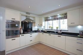 4 bedroom Detached f...