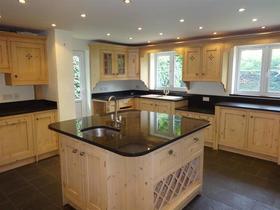 4 bedroom Detached t...