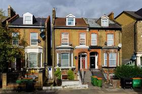 1 bedroom Flat for s...