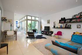 3 bedroom Detached t...