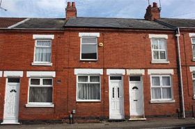 2 bedroom Terraced f...