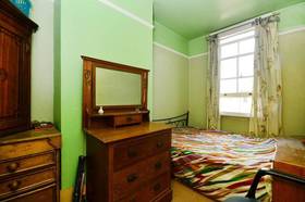 2 bedroom Detached f...