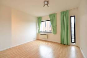 1 bedroom Flat to re...