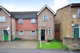3 bedroom Detached f...