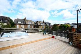 2 bedroom Mews to re...