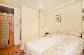 1 bedroom Flat to re...