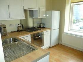2 bedroom Flat to re...