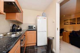 1 bedroom Flat to re...
