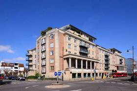 2 bedroom Flat to re...