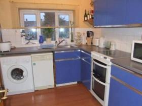 2 bedroom Flat to re...