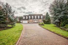 5 bedroom Detached f...