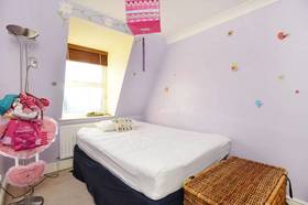 4 bedroom Detached t...