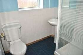 4 bedroom Semi-Detac...