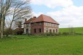 6 bedroom Detached t...