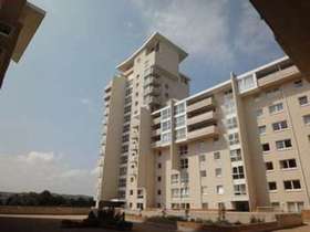 2 bedroom Flat for s...