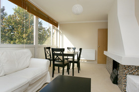 1 bedroom Flat to re...
