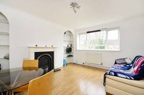 2 bedroom Flat to re...