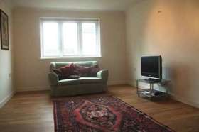 2 bedroom Flat to re...